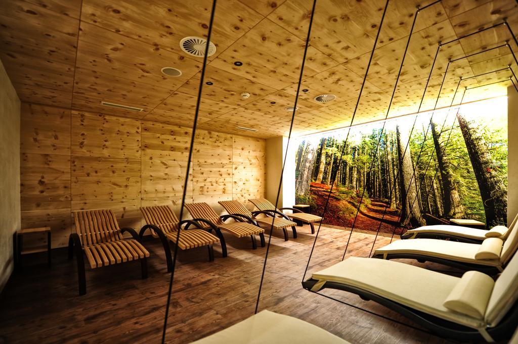Hotel Arnika Ischgl Ngoại thất bức ảnh